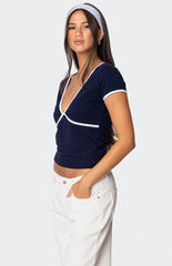 Edikted Alicia Contrast V Neck Top