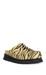 AZALEA WANG Women's Sarinda Tiger Calf Hair Flatform Mules